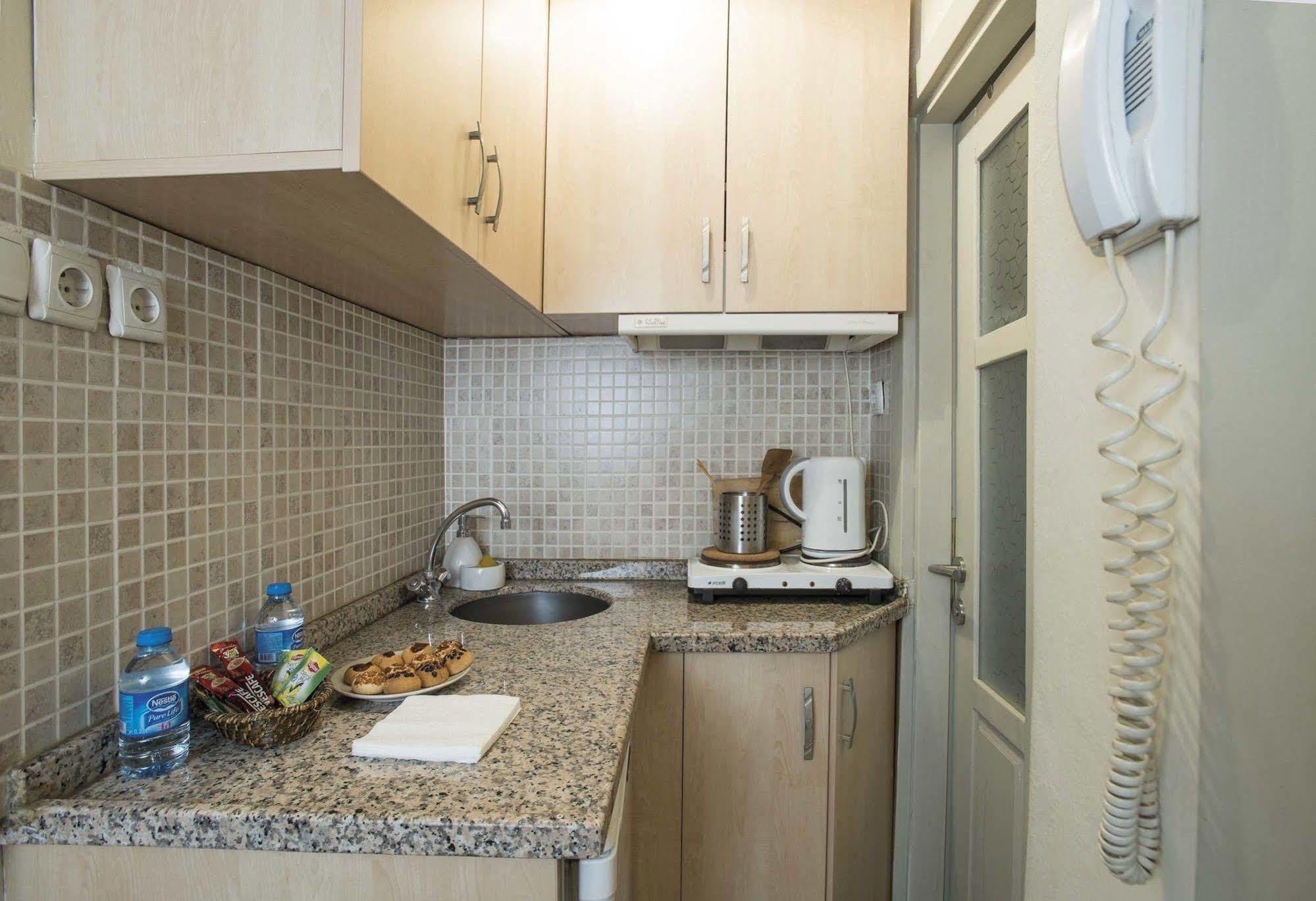Gen Suites Pera Istanbul Exterior photo